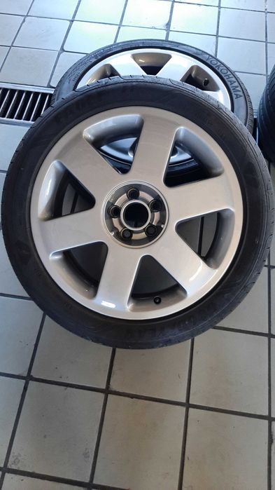 Audi TT/A3  jantes 17 originais.