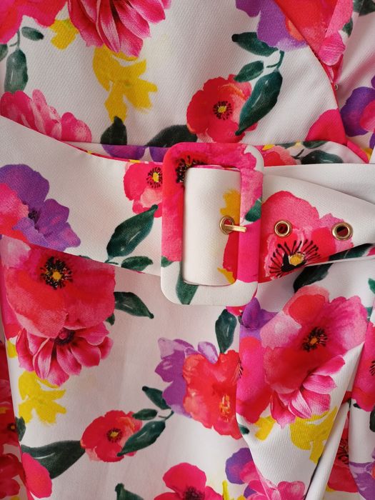 Sukienka Mohito kwiatowa