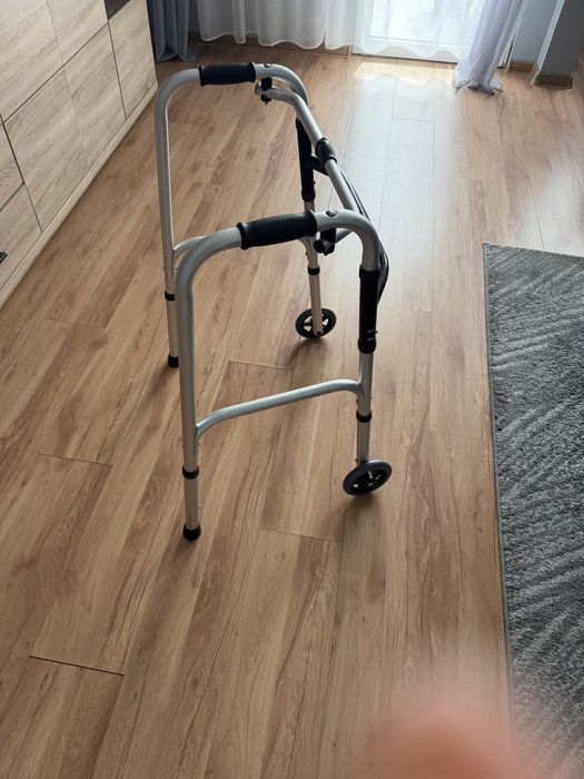 Chodzik/ balkonik dla seniora