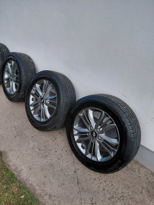 komplet kół aluminiowych  HYUNDAI KIA 225/60/R17