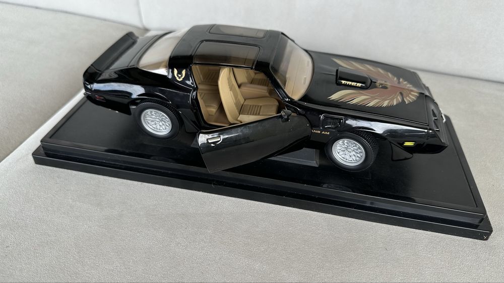 Модельна машина Pontiac