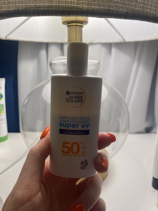 Garnier Ambre Solaire mleczko do opalania twarzy SPF 50