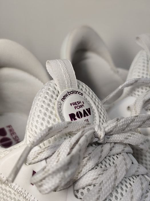 Жіночі кросівки New Balance Fresh Foam Roav Elite