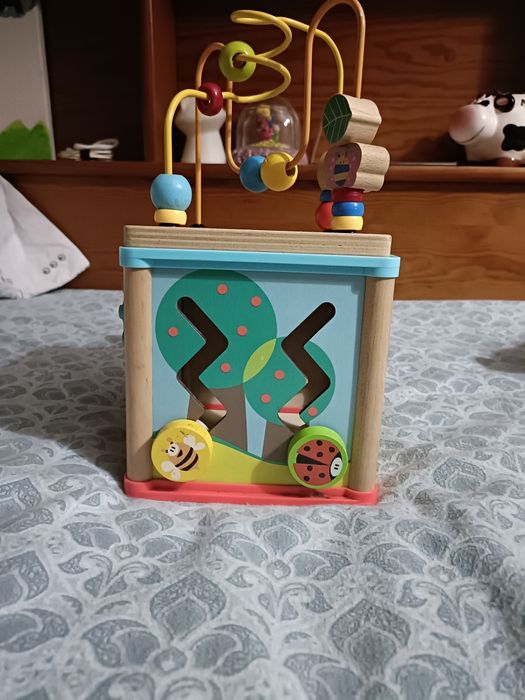 Brinquedo multifuncional para criança