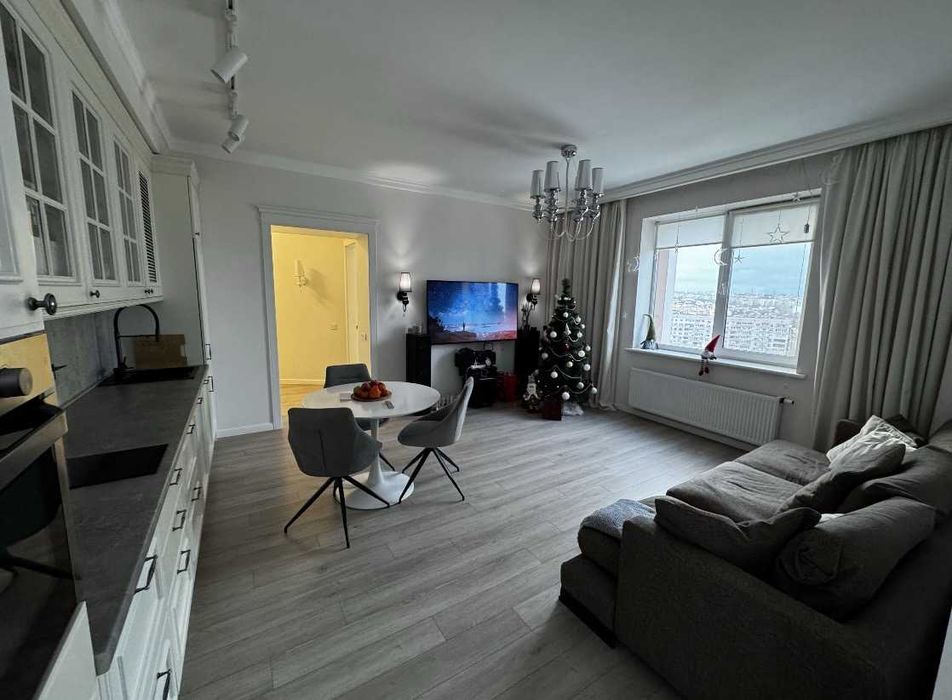 Купите классную 3-комнатную Ремонт мебель техника Центральный район!