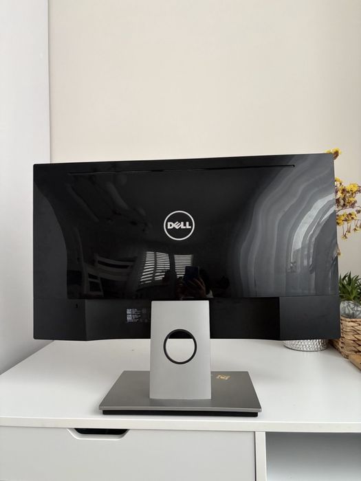 Монітор dell 23.6