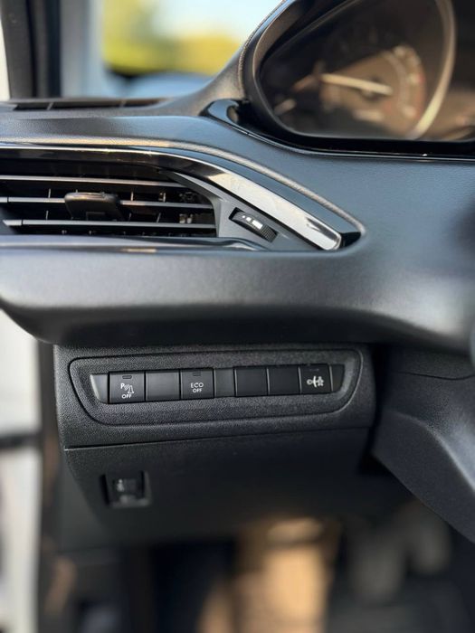 Peugeot 208 2019 VIN VF3CCYHYPKW121187 фото оголошення 14 з 19