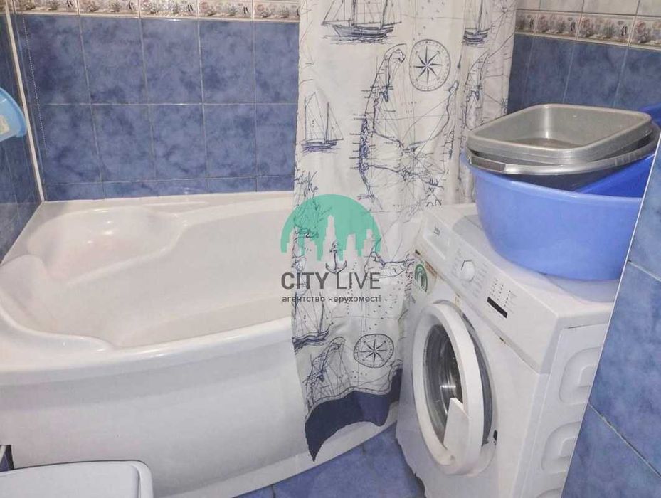 Підселення в  квартиру для дівчини, індив. опалення, Пасічна (П)