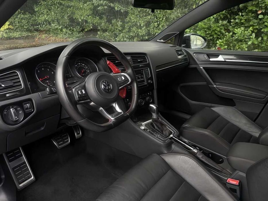 Volkswagen Golf GTI      2016