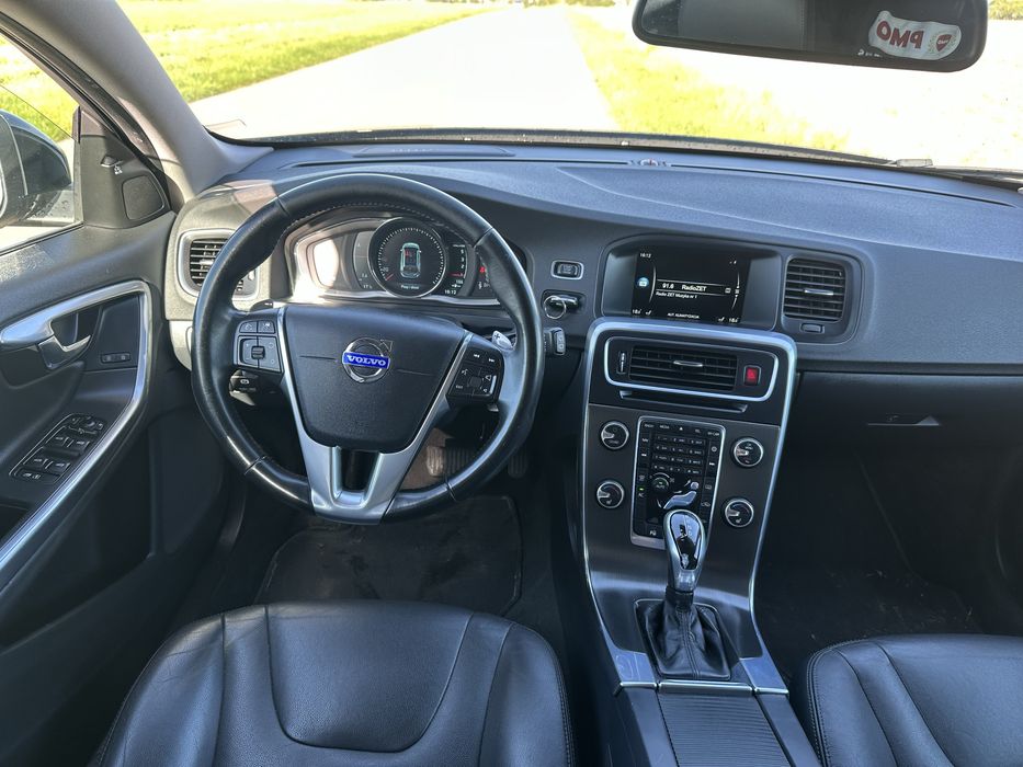 Volvo v60 2.0 181km 2014