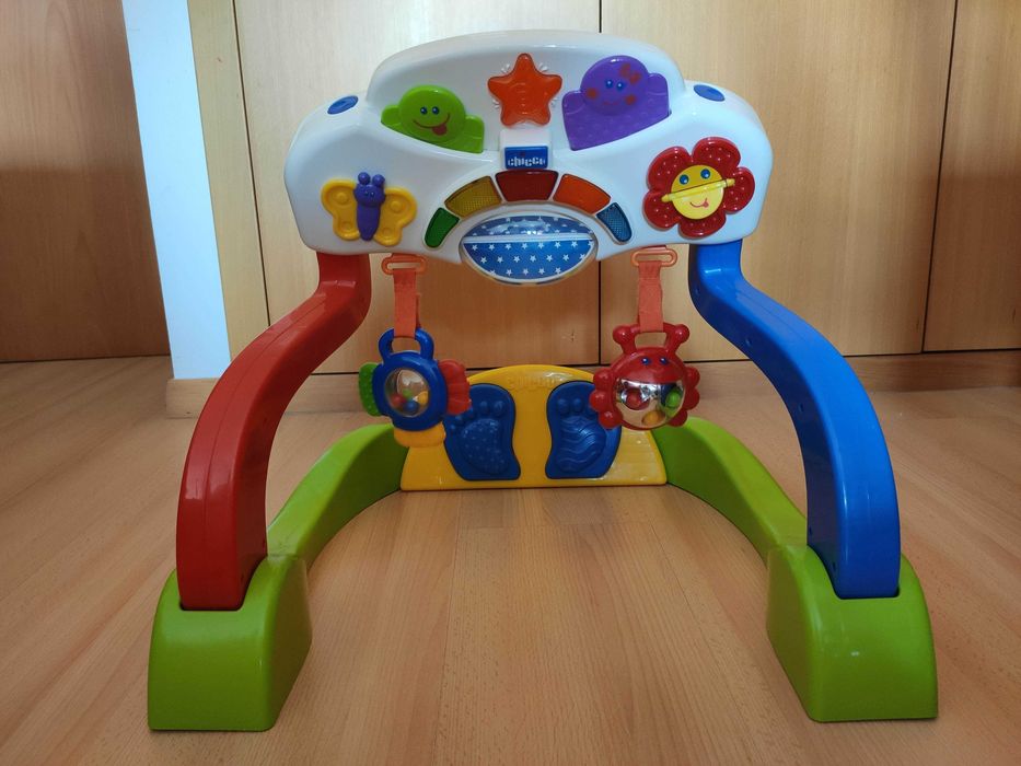 Ginásio para bebé Chicco