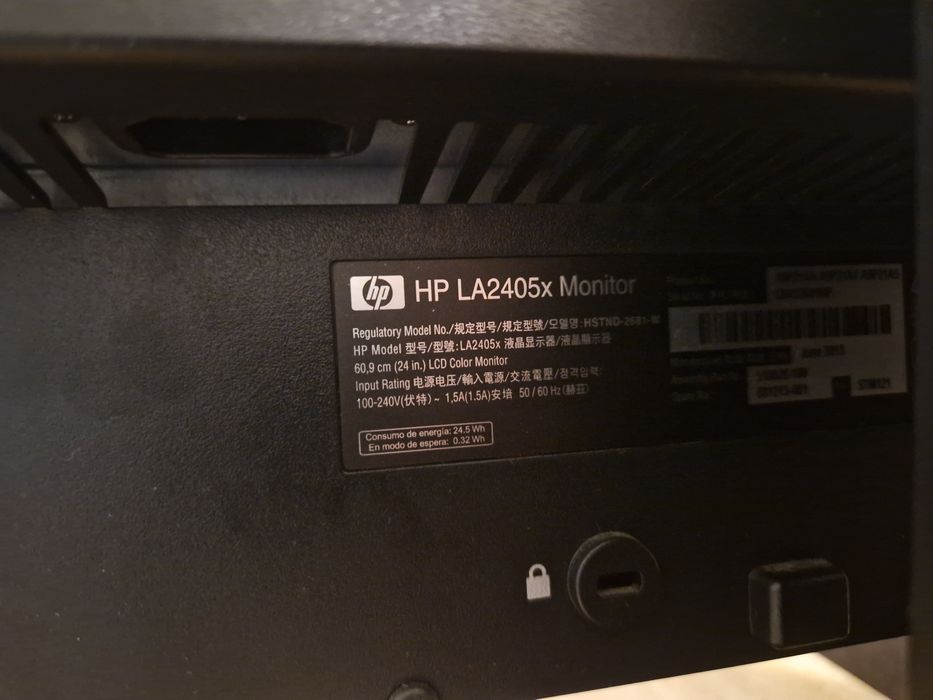 Monitor HP LA2405x