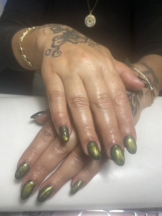 Hybrydowy  manicure Paznokcie hybrydowe/zelowe
