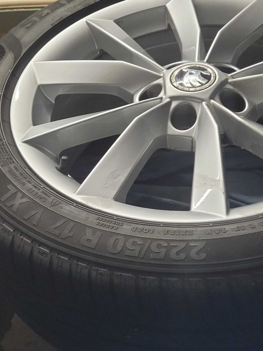 Титанові диски 7J x17 h 2 et45  з гумою 225\50 R 17 vw /skoda\audi. Можливий торг...