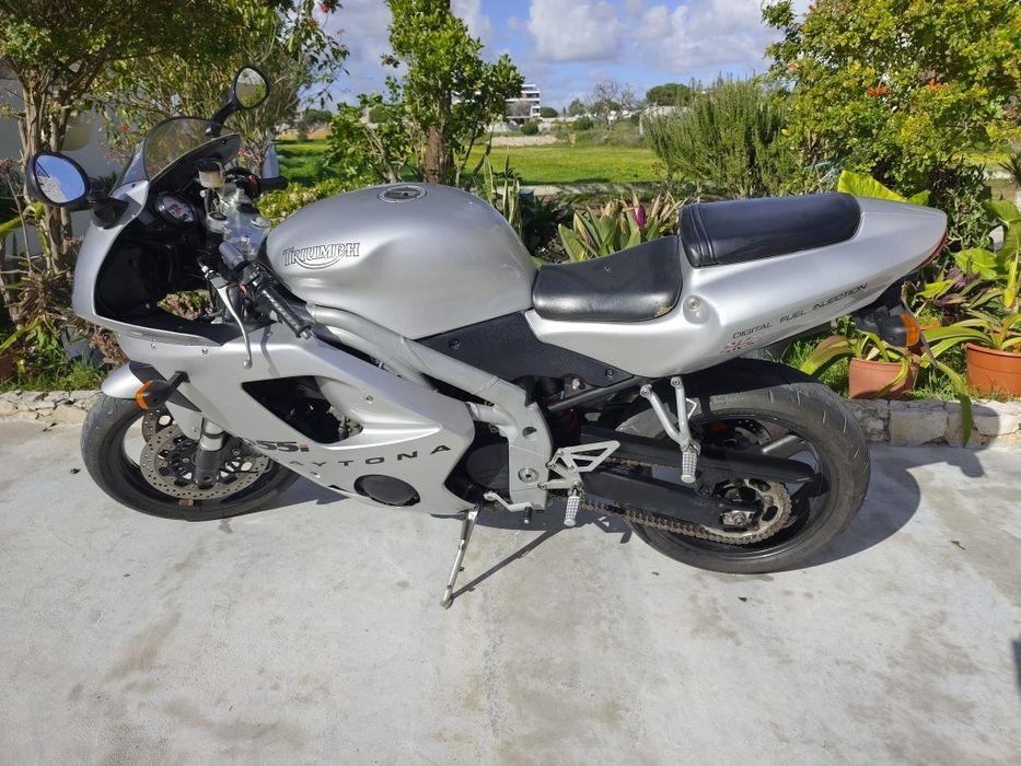 Triumph Daytona 995i