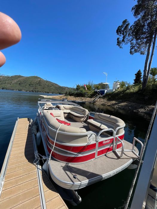 Barco pontón Americano