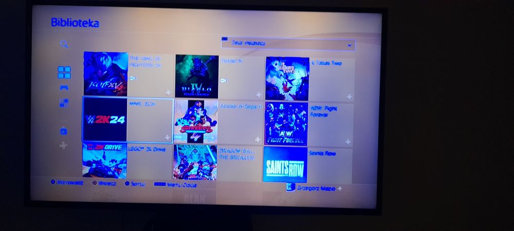 Ps 4 slim 2.5TB dysk,dwa pady,pudełko,kable+biblioteka gier