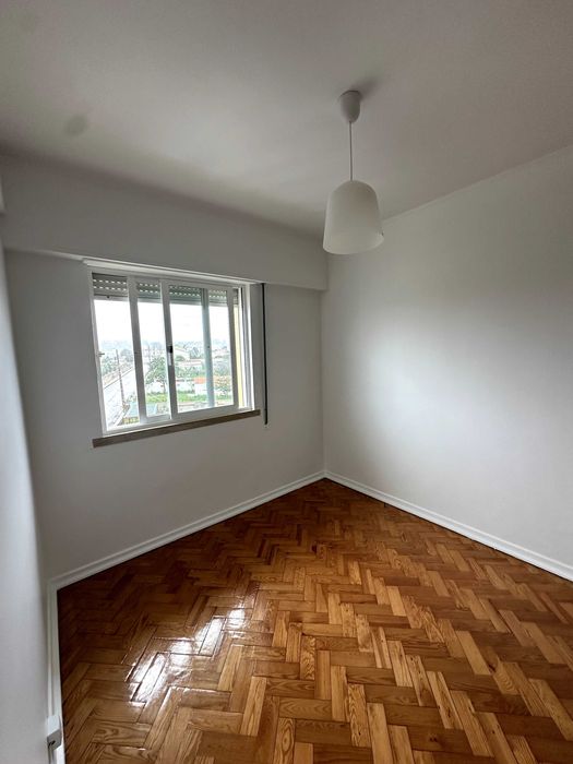 Quarto para arrendar