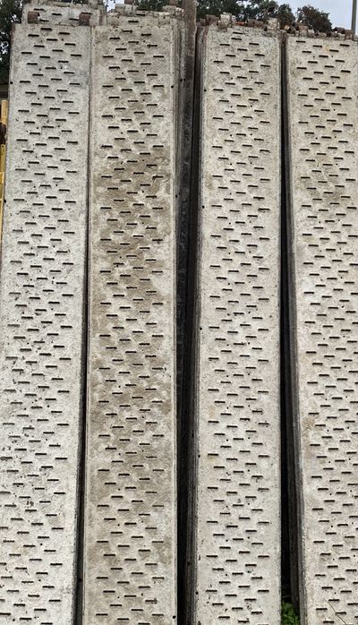 Andaimes tradicionais e europeus