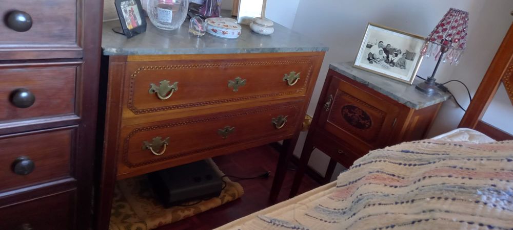 Mobilia Antiga estilo D Maria