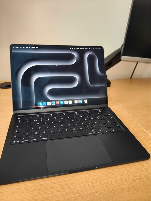 Macbook Air 13 2025 256GB 16GB RAM Como Novo