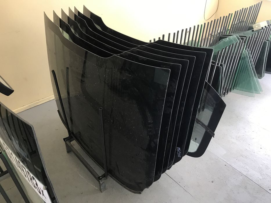 Стекло заднее Оригинал Ford Fusion Разборка Ford Fusion