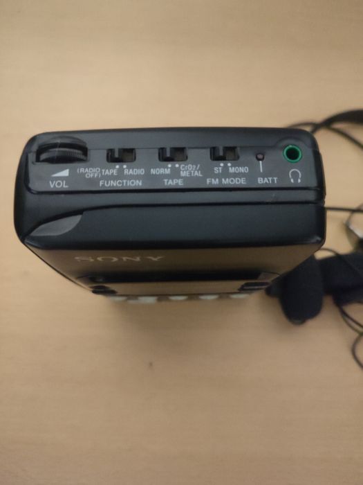 Кассетный плеер sony walkman WM-FX20.