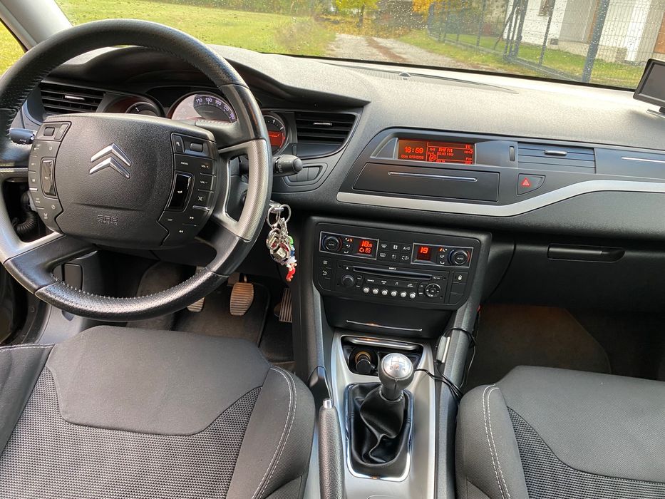 Sprzedam citroen c5x7 2.0 benzyna z 2008 roku