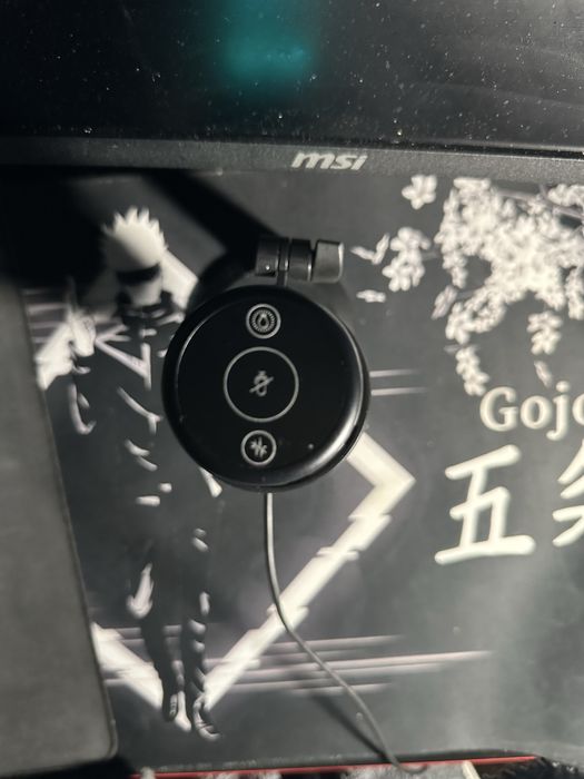 Продам микрофон в отличном состояние