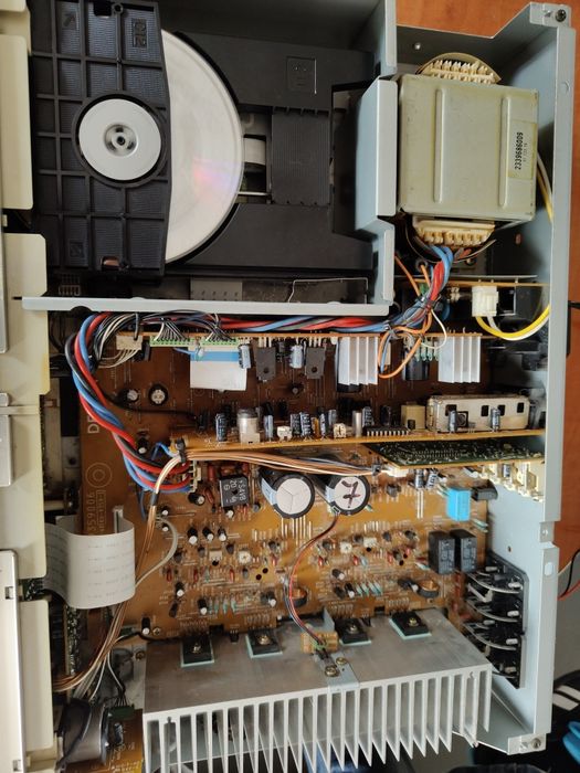 Denon amplituner CD RCD -100