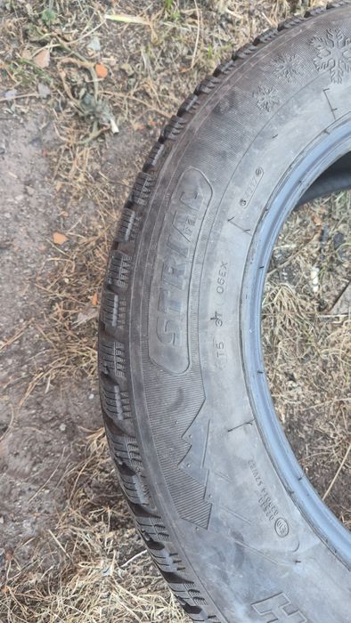 Продам зимові шини 225x65x17