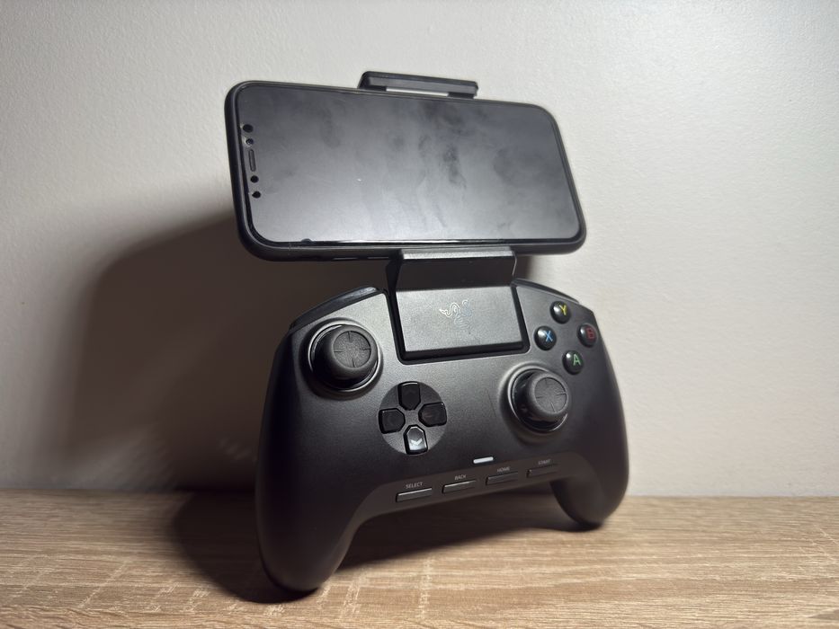 Ігровий контролер для телефона Razer raiju mobile