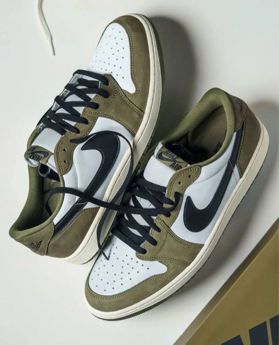 Кросівки Nike Air Jordan 1 Low OG