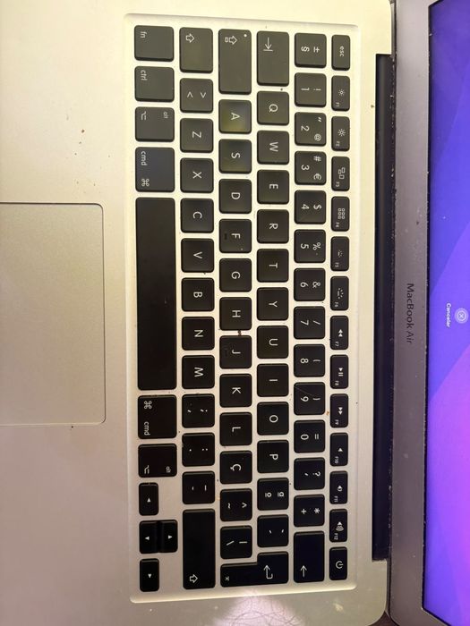 Macbook Air Monterey
