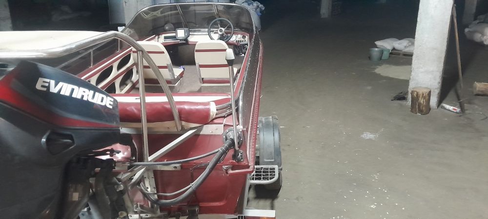 Човен  Казанка 5