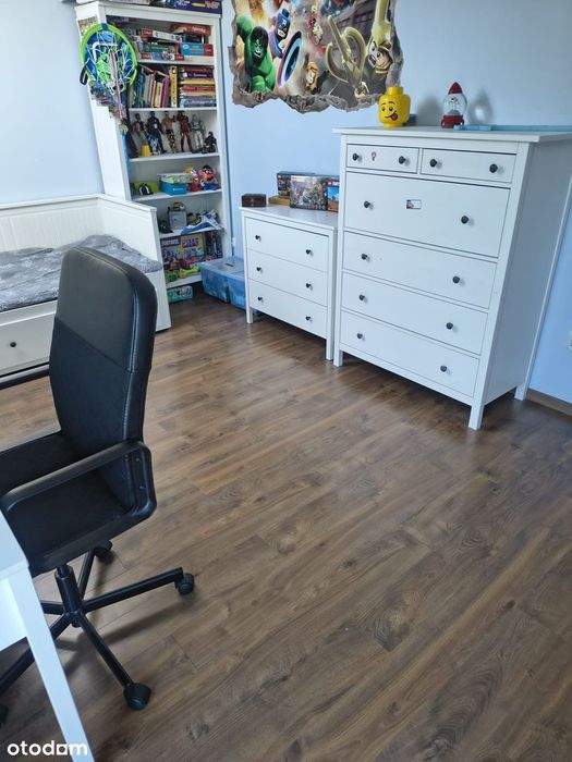 Dom wolnostojący z garażem i strychem