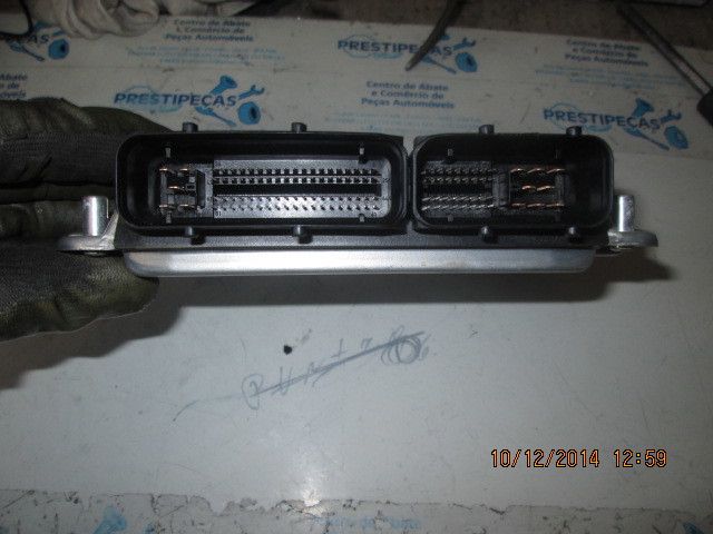 Centralina motor / ECU AUDI A4 (8D2, B5)