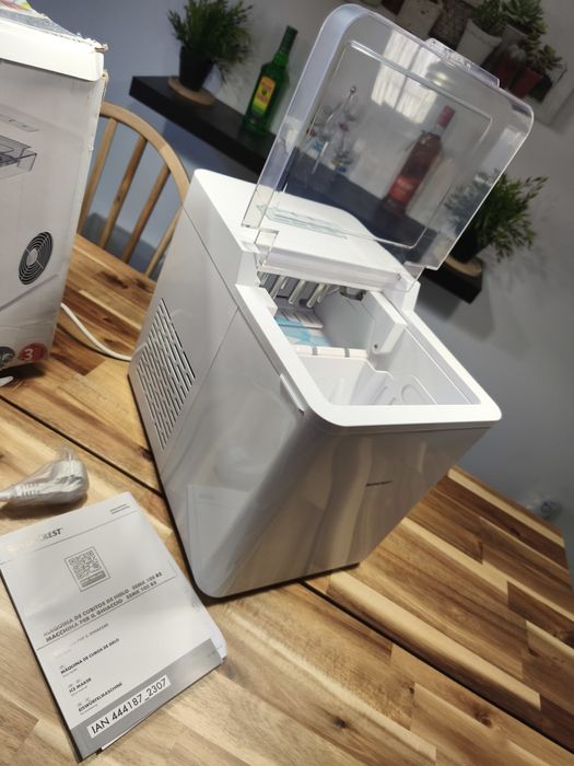 Máquina gelo Nova ler anúncio