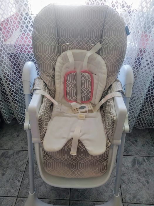 Крісло для годування