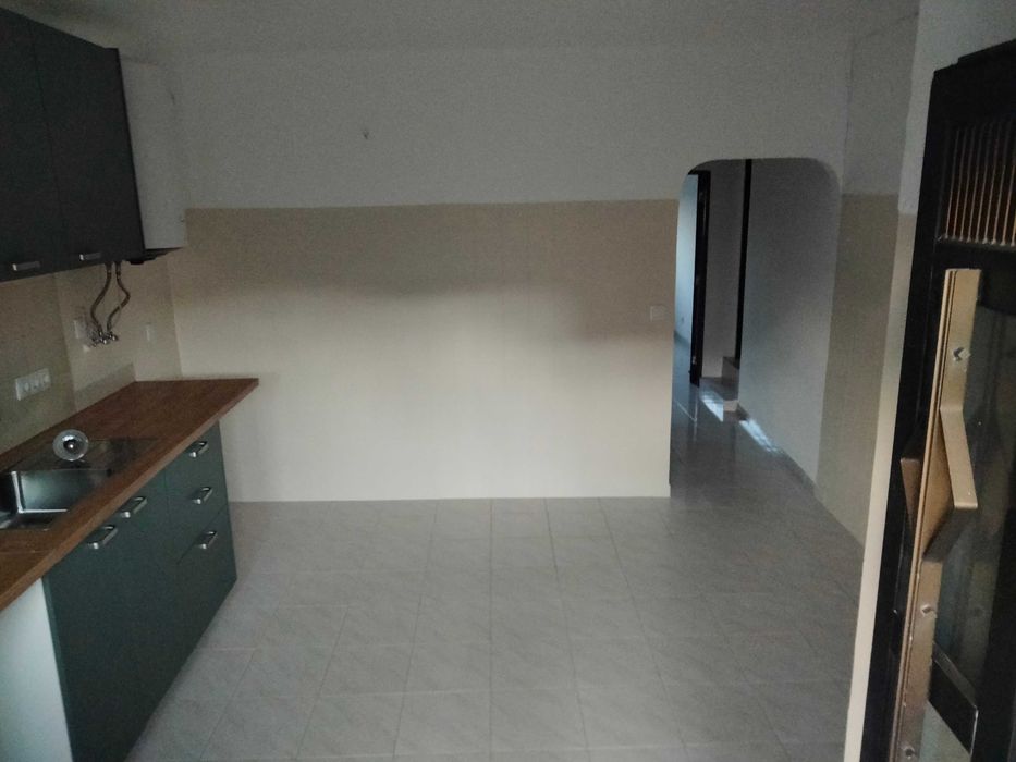 Casa para Alugar T1 Caneças