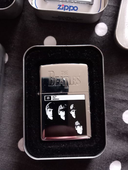 Isqueiros ZIPPO BEATLES colecção