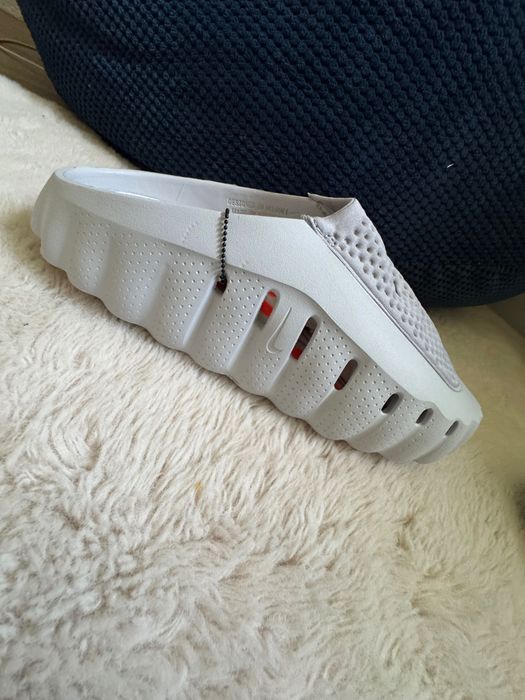 Nike Mind 001.