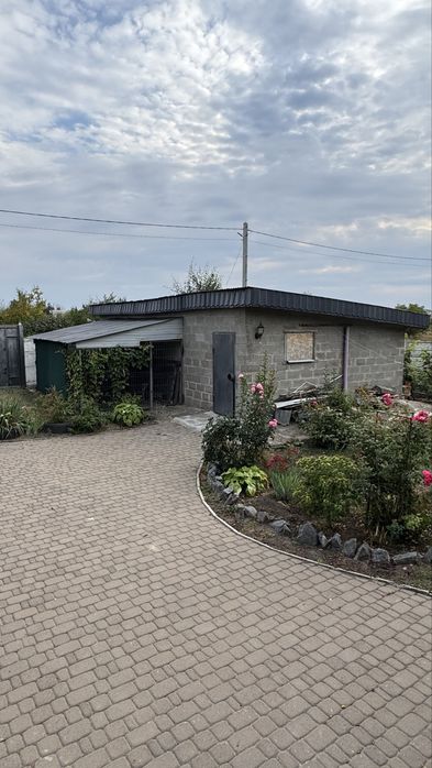 Продам 2-х этажный дом , свежей постройки в Чугуеве