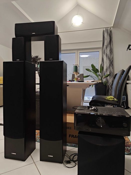 Yamaha Amplituner plus zestaw 5.1 kino domowe