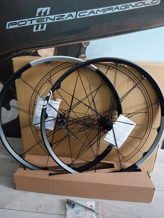 Nowy komplet kół Crankbrothers Iodine 3 Shimano HG BOOST 29