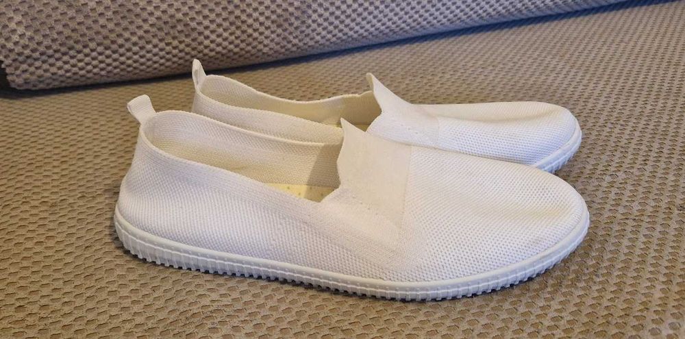 trampki białe materiałowe r 40