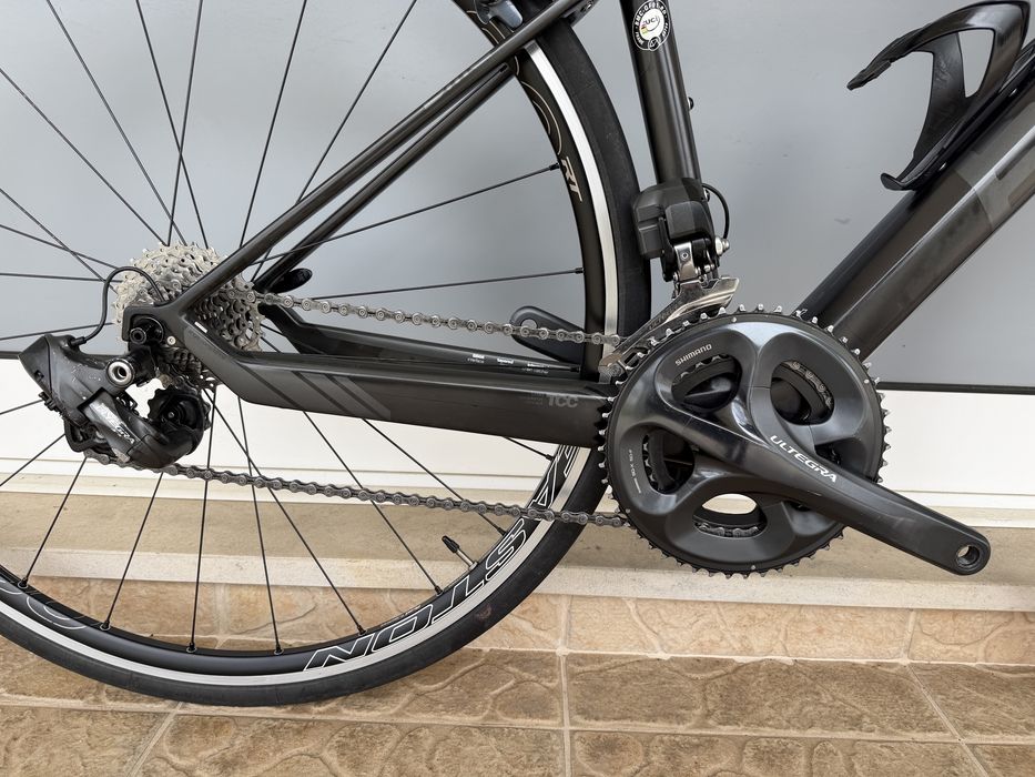 Bicicleta de estrada BMC - Mudancas electricas