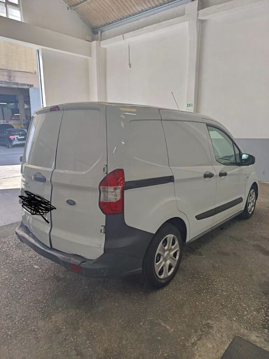 Ford transit courier