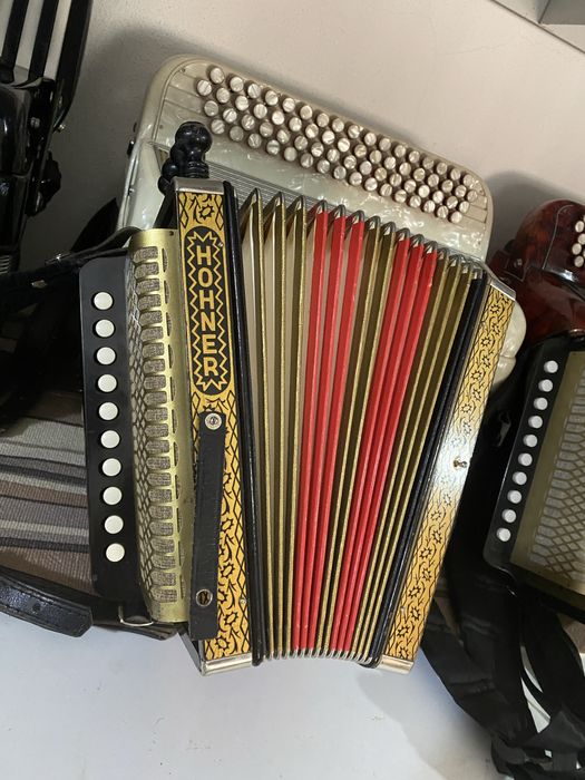 Harmónio Honher Wiemwr 114C