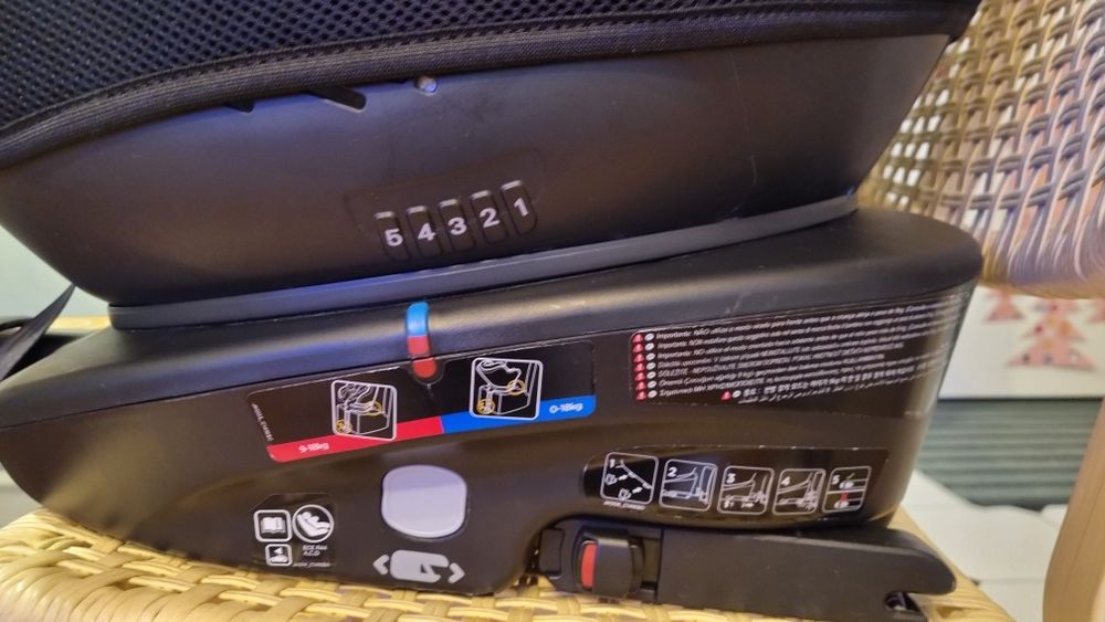 Fotelik samochodowy Joie Spin 360